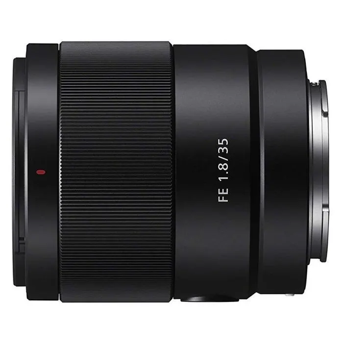 Объектив Sony 35mm f/1.8 NEX FF (SEL35F18F.SYX) изображение 3