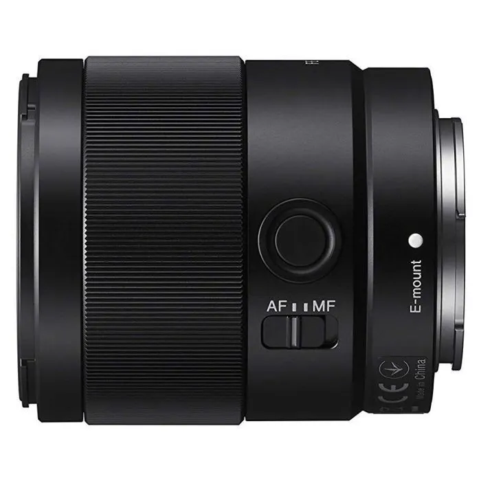 Объектив Sony 35mm f/1.8 NEX FF (SEL35F18F.SYX) изображение 4