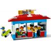 Конструктор LEGO City Городская площадь 1517 деталей (60271) изображение 10