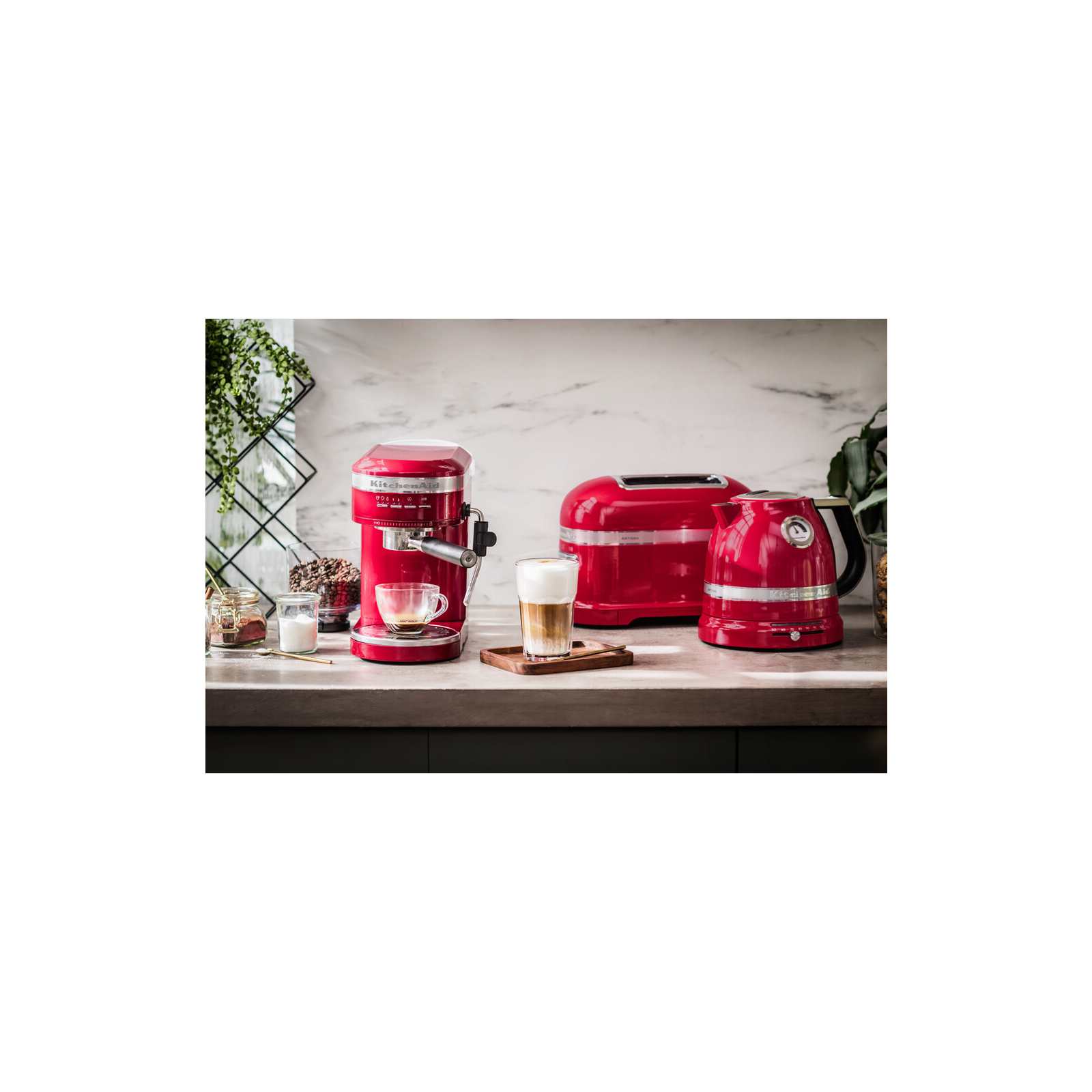 Рожковая кофеварка эспрессо KitchenAid 5KES6503EER изображение 12