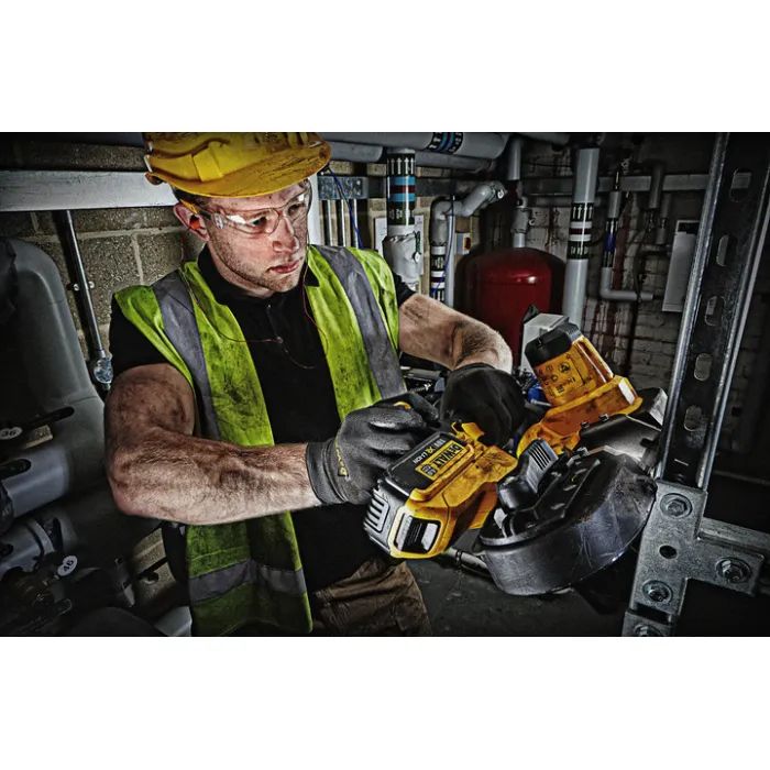 Стрічкова пила DeWALT 18 В XR Li-lon, 174 м/хв, вага 3.8 кг (без АКБ та ЗП) (DCS378N) зображення 5