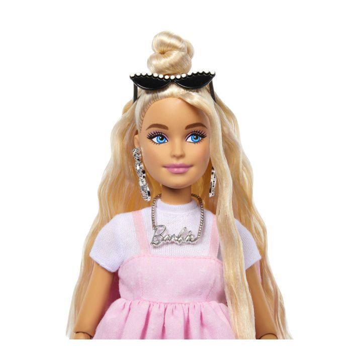 Кукла Barbie Deluxe style Barbiecore Модница в платье Baby doll (HYV27) изображение 2
