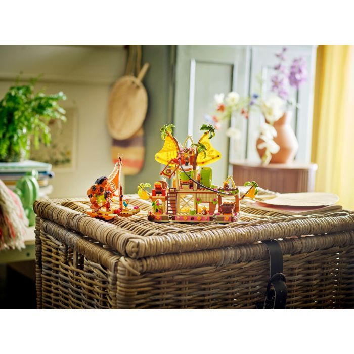 Конструктор LEGO Disney Princess Баржа Какамора (43258) изображение 12