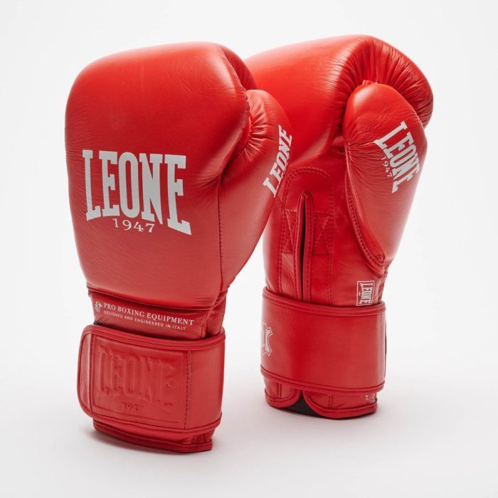 Боксерские перчатки Leone GN111 The Greatest Red 10 унцій (GN111_Red_10oz) изображение 2
