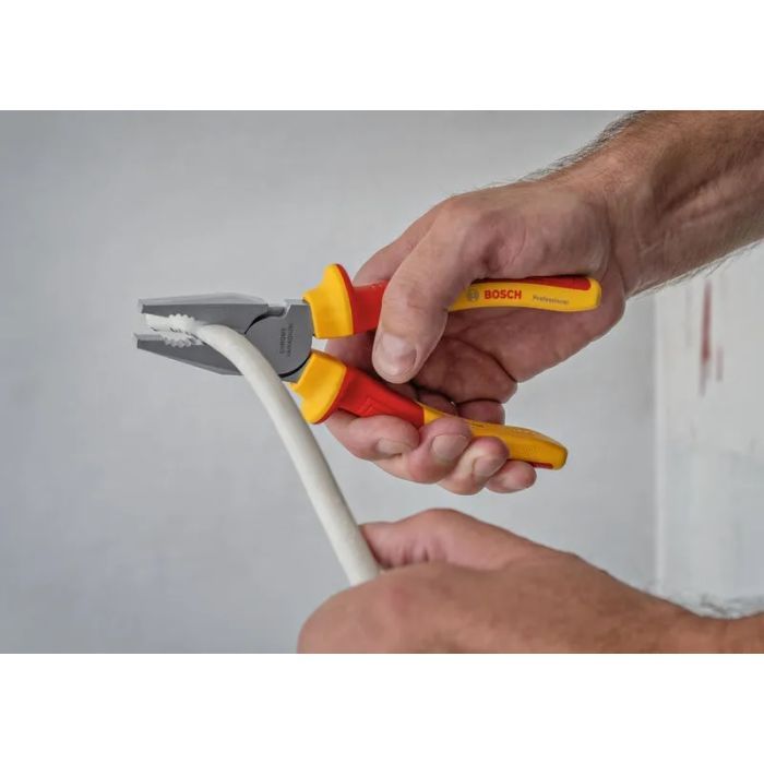 Плоскогубцы Bosch Professional, комбинированные, 180 мм, VDE (1.600.A02.NE1) изображение 2