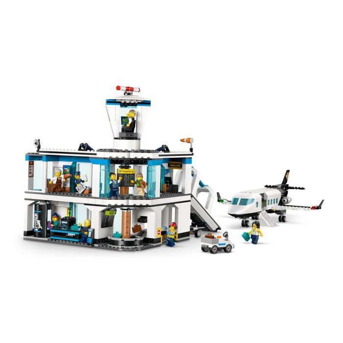 Конструктор LEGO City Аэропорт с самолетом (60502) изображение 3