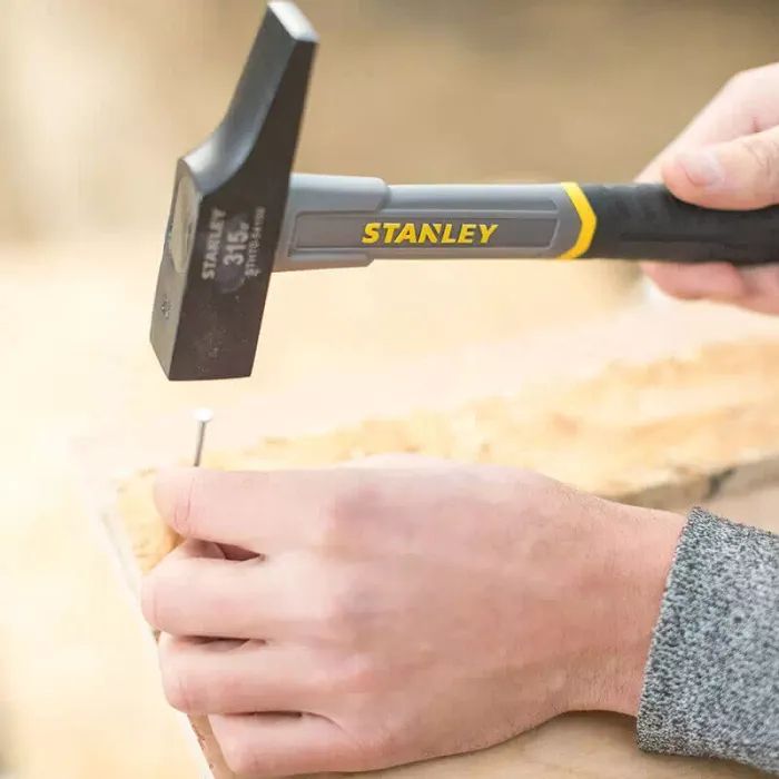 Молоток Stanley столярный Fiberglass, G=160гр, размер головки 20мм. (STHT0-54158) изображение 3