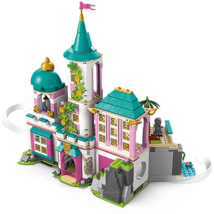 Конструктор LEGO Disney Замок принцеси та королівські улюбленці (43267) зображення 4