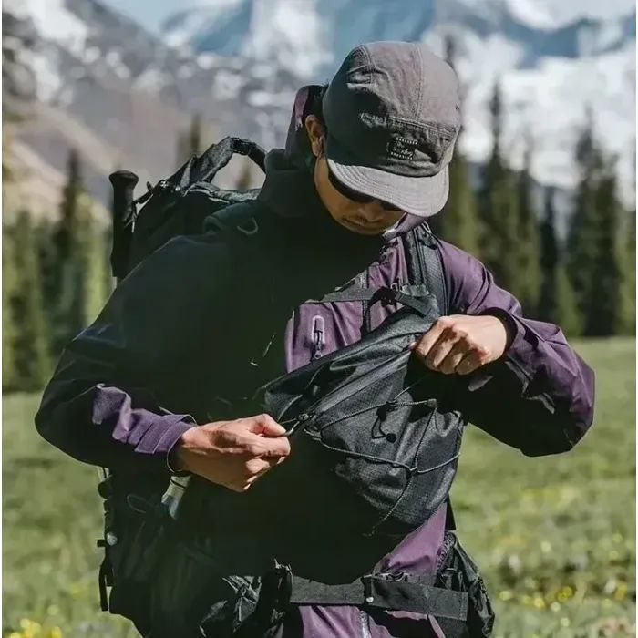 Рюкзак туристический Naturehike Helium CNK2450XB014, 70 л, чорний, M (6975641883876) изображение 5