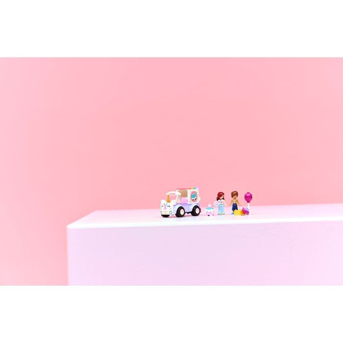 Конструктор LEGO Friends Автомобіль для доставки тортів з єдинорогами (42675) зображення 10