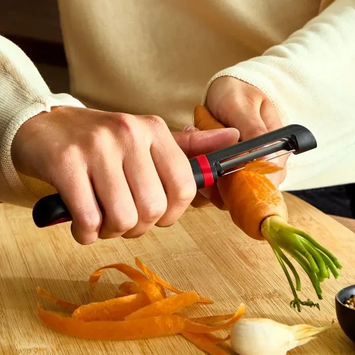 Овочечистка Tefal Ingenio+ вертикальна 17.3 см червоно-чорний (K1992034) зображення 10