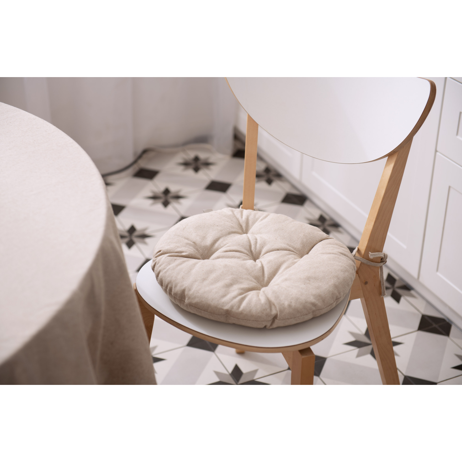 Подушка на стул Ardesto Oliver серый, D-40см 100% хлопок (ART03OD) изображение 3