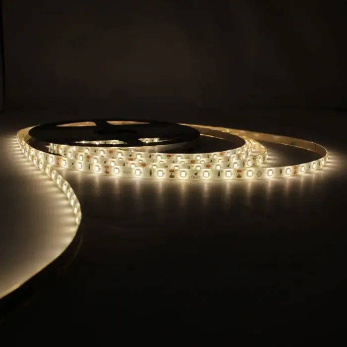 Світлодіодна стрічка LED-STIL 3000K 4,8 Вт/м 2835 60 діодів IP65 12 Вольт 400 lm (DFN2835-60A3-IP65) зображення 3