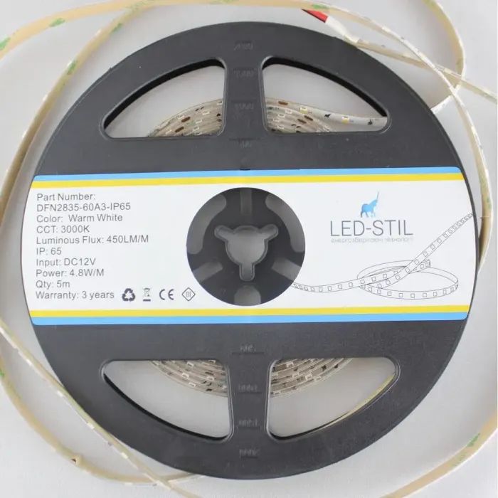 Світлодіодна стрічка LED-STIL 3000K 4,8 Вт/м 2835 60 діодів IP65 12 Вольт 400 lm (DFN2835-60A3-IP65) зображення 4