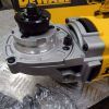 Шліфувальна машина DeWALT 2200 Вт, 6600 об/хв, 230 мм, 5.2 кг (DWE494) зображення 6