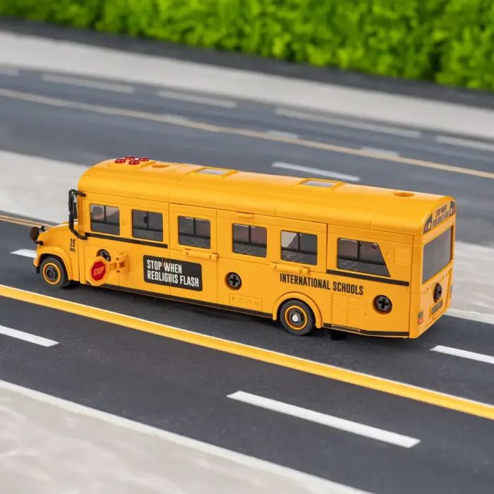 Конструктор Otamanko АВТОКОНСТРУКТОР Школьный автобус (YW9099C) изображение 8