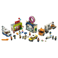 Конструктор LEGO City Открытие магазина по продаже пончиков 790 деталей (60233) изображение 2