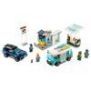 Конструктор LEGO Станция технического обслуживания 354 деталей (60257) изображение 2