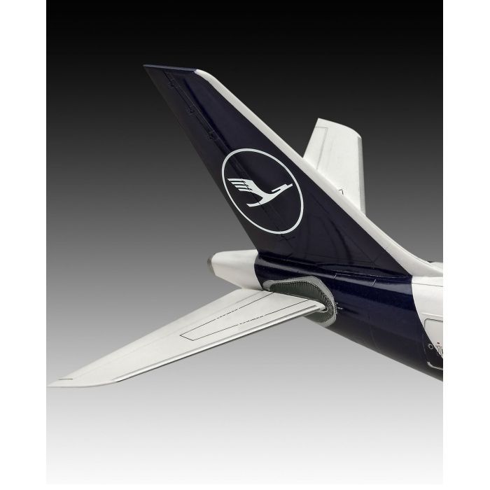 Сборная модель Revell Самолет Airbus A330-300 Lufthansa уровень 4 масштаб 1:144 (RVL-03816) изображение 5