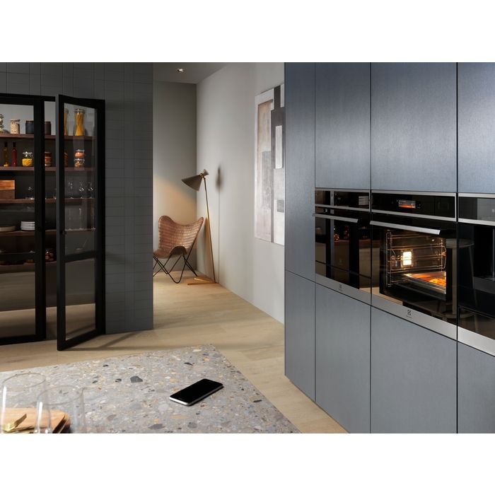 Духова шафа Electrolux EOB8S39WX зображення 6
