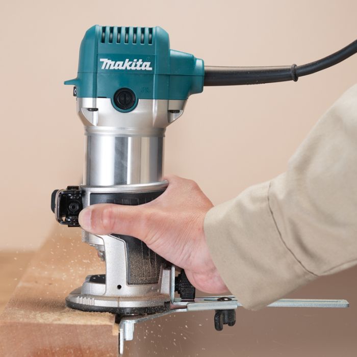 Фрезер Makita RT0702CX2 710ВТ, цанга 6 та 8мм, 10000-34000об/хв (RT0702CX2) зображення 9