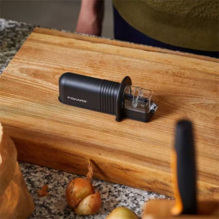 Точилка для ножей Fiskars Essential (1065598) изображение 4