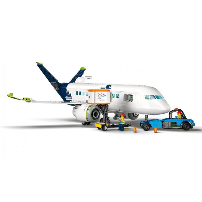 Конструктор LEGO City Пасажирський літак 913 деталей (60367) зображення 7