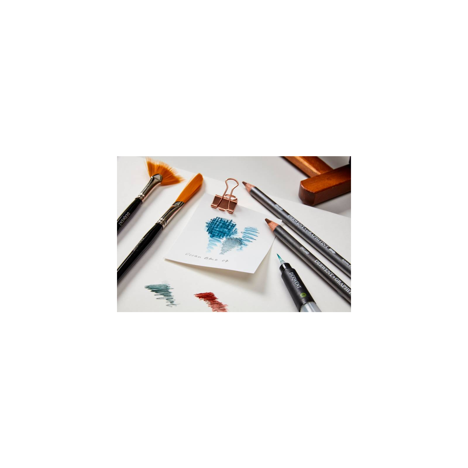 Карандаши цветные Derwent Graphitint акварельные графитные 12 шт, металл. коробке (5028252167406) изображение 3