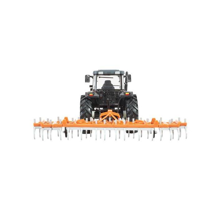 Спецтехника Britains Трактор Massey Ferguson 6290 с культиватором 1:32 (43335) изображение 3