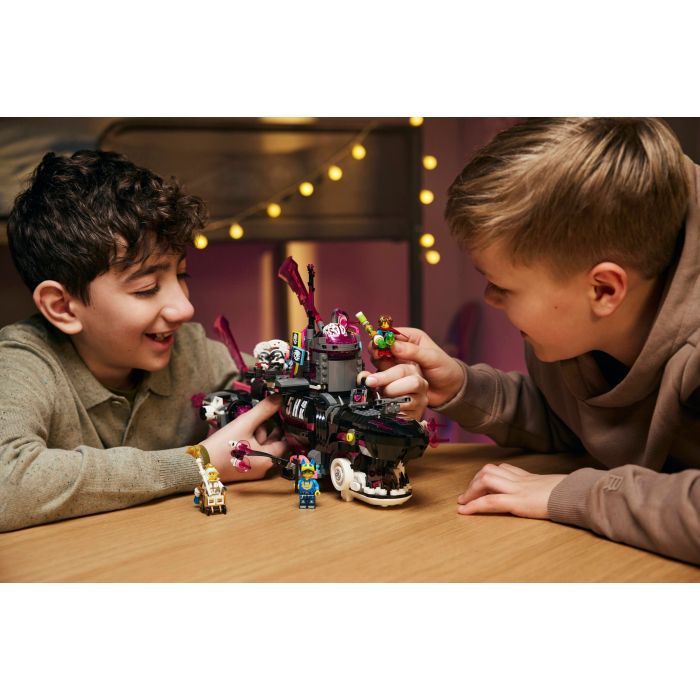 Конструктор LEGO DREAMZzz Ужасная подводная лодка «Акула» (71500) изображение 9