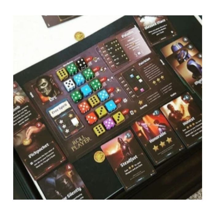Настольная игра Thunderworks Games Roll Player (Путь Героя), английский (680474010523) изображение 3