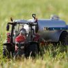 Спецтехніка Britains Трактор Massey Ferguson 6718 S 1:32 (43235) зображення 3
