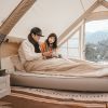 Матрас надувной Naturehike CNH22DZ024 з помпою 206 х 150 см бежевий (6975641886907) изображение 5