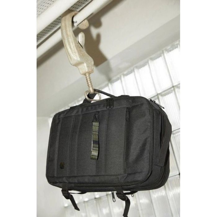 Рюкзак туристический Caterpillar (CAT) B. Holt 84503-500 30L чорний (5711013124601) изображение 4
