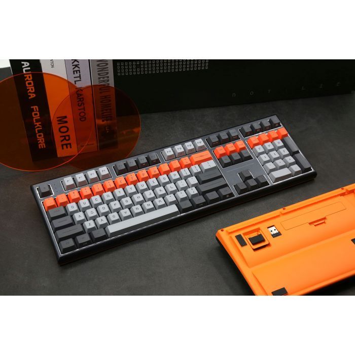 Клавиатура Varmilo Lure VBM108 Bot Lie EC V2 Daisy USB UA Black (A01A003A8A4A01A005) изображение 3