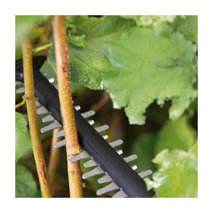 Кусторез Bosch аккумуляторный UniversalHedgeCut 18V-50 18V, 2.5Ah, 50мм, шаг реза 20мм (0.600.849.K01) изображение 4