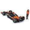 Масштабна модель автомобіля Bburago Автомодель з фігуркою - McLaren MCL38, 1:24 (18-28040) зображення 12