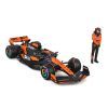 Масштабна модель автомобіля Bburago Автомодель з фігуркою - McLaren MCL38, 1:24 (18-28040) зображення 2