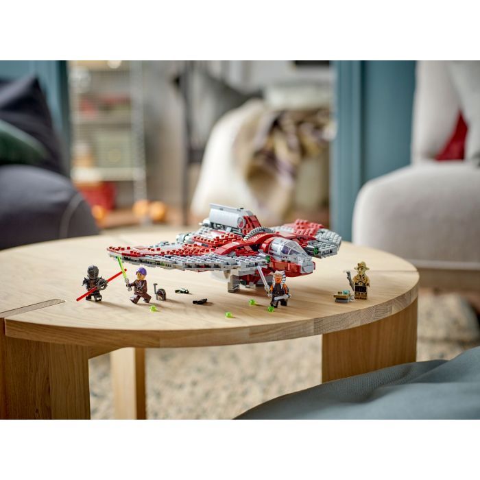 Конструктор LEGO Star Wars Шаттл джедаев T-6 Асоки Тано 601 деталь (75362) изображение 10