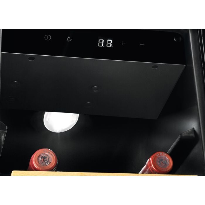 Холодильник Electrolux EWUS020B5B изображение 4