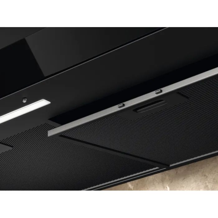 Вытяжка кухонная Electrolux LFT816K изображение 6