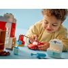 Конструктор LEGO DUPLO Disney и Pixar Тачки Тачки Визит МакКвина в гараж Дока (10456) изображение 8