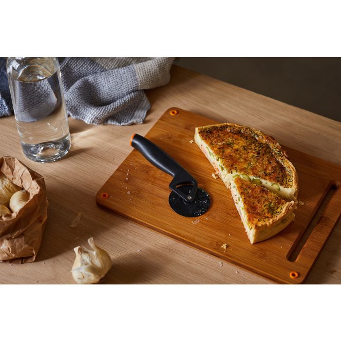 Нож для пиццы Fiskars Functional Form (1019533) изображение 5