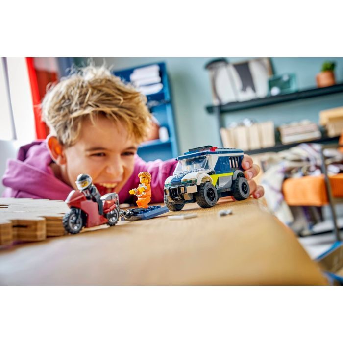 Конструктор LEGO City Полицейский фургон для перевозки заключенных (60479) изображение 7