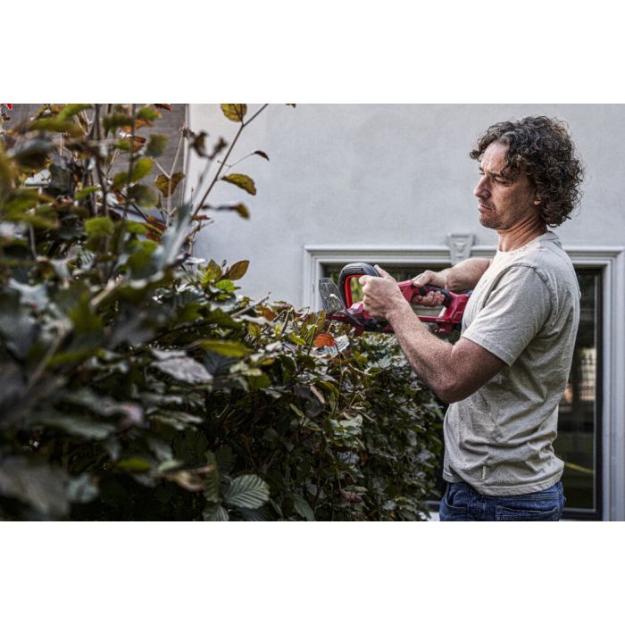 Кусторез Skil аккумуляторный бесщеточный 0438 CA Li-Ion 20V, 2.5Ah (GH1E0438CA+BC1E3110A) изображение 7