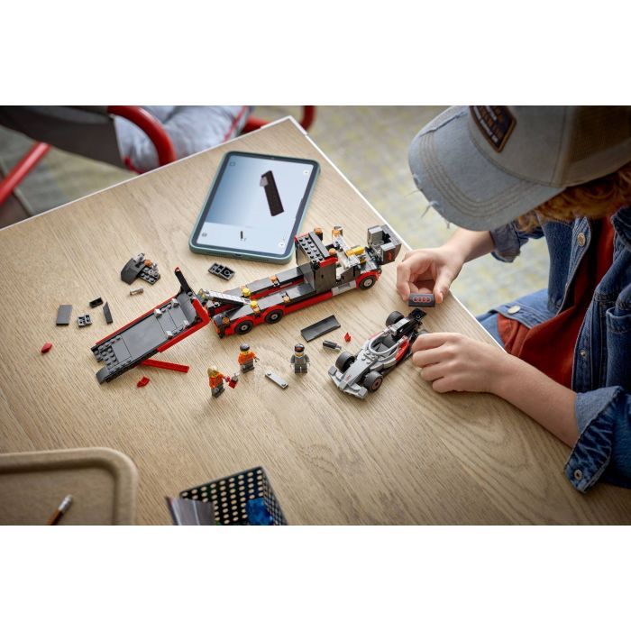 Конструктор LEGO City Грузовик для демонстрации F1 с гоночным автомобилем Audi F1 (60493) изображение 8