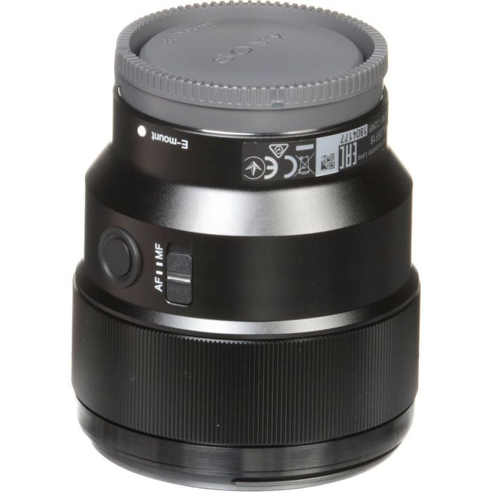 Объектив Sony 85mm f/1.8 для камер NEX FF (SEL85F18.SYX) изображение 5