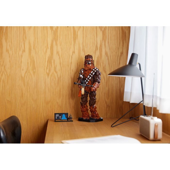 Конструктор LEGO Star Wars Чубака 2319 деталей (75371) изображение 7