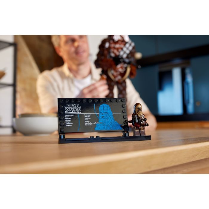 Конструктор LEGO Star Wars Чубака 2319 деталей (75371) изображение 8