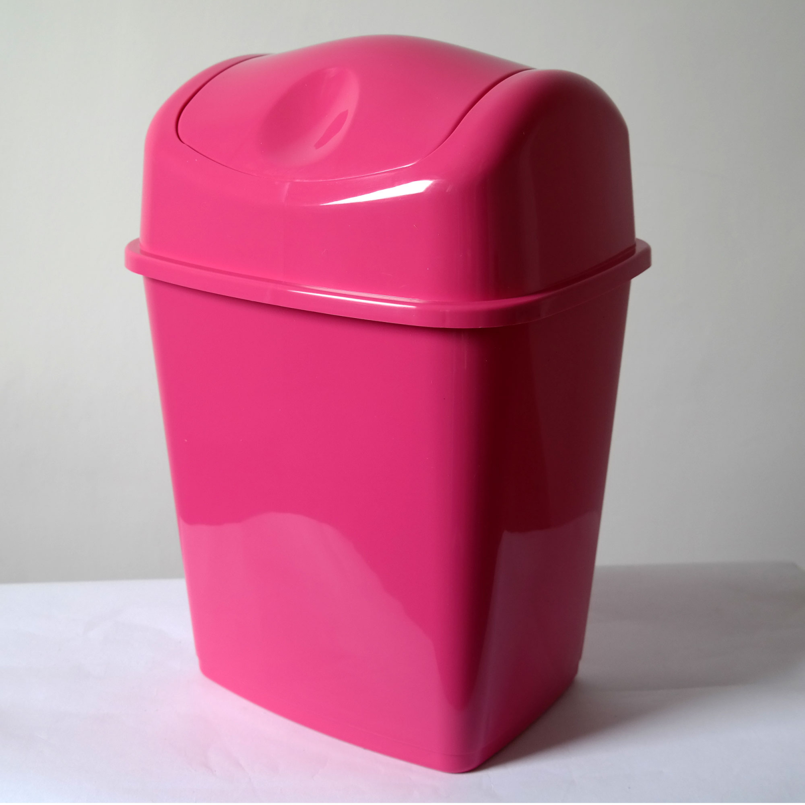 Контейнер для мусора ММ Пласт Розовый 14 л (ММ 14/рожевий)